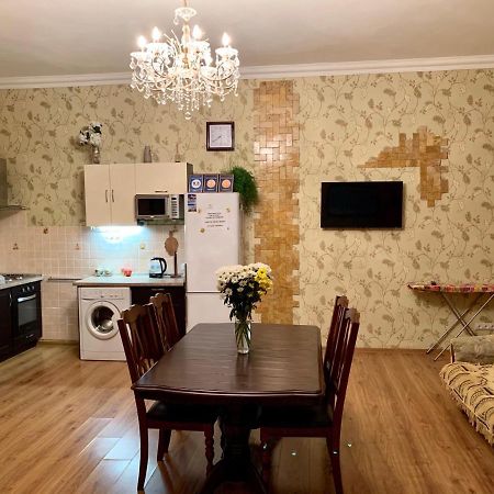 Apartment On Zhukovskogo โอเดสซา ภายนอก รูปภาพ