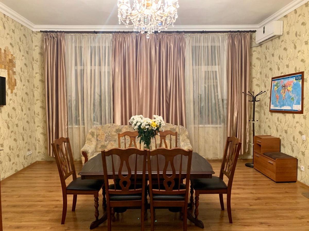 Apartment On Zhukovskogo โอเดสซา ภายนอก รูปภาพ