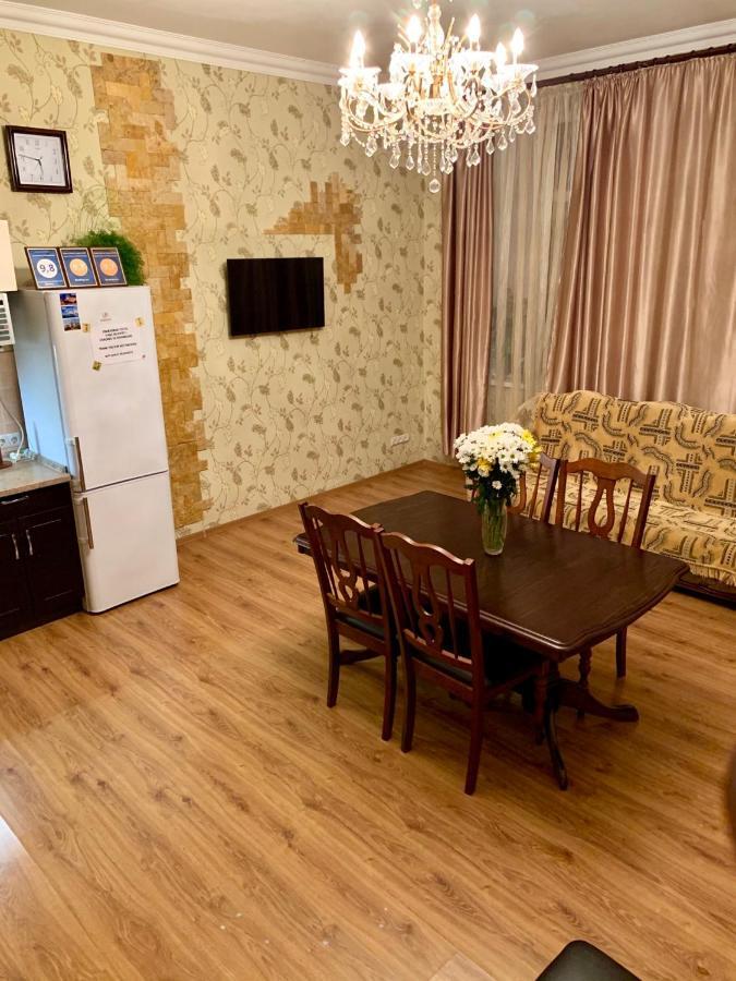 Apartment On Zhukovskogo โอเดสซา ภายนอก รูปภาพ